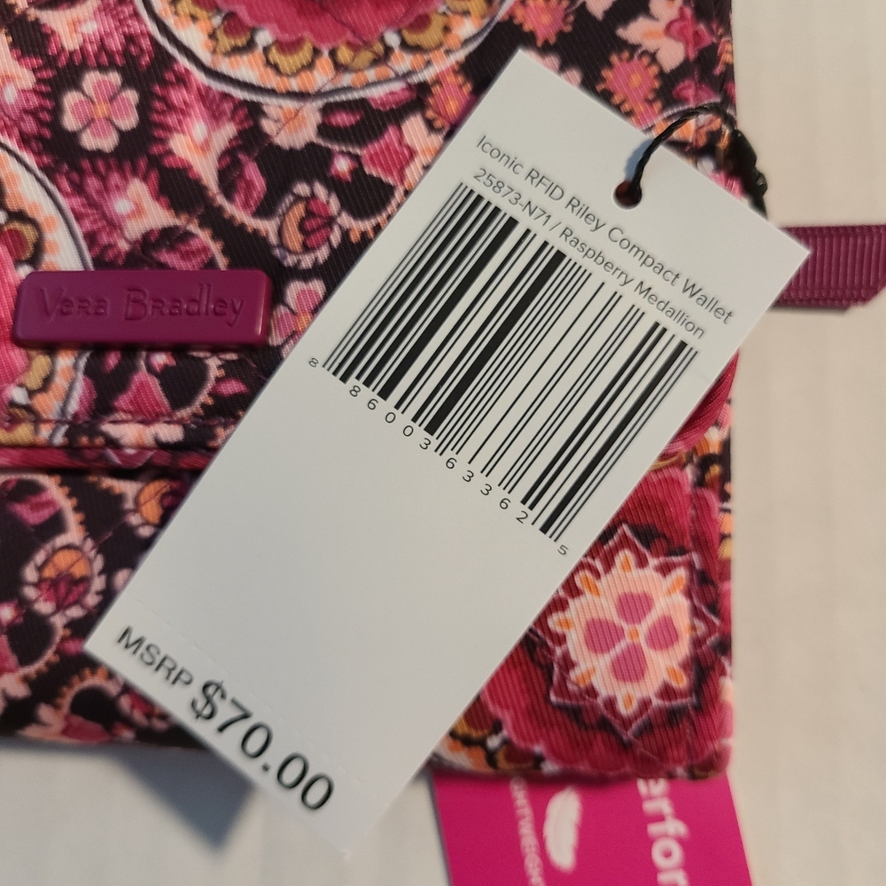 Vera Bradley RIFD Riley Compact Wallet and Zip ID - Picture 4 of 7